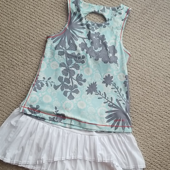 Reebok athletic top size M - Picture 2 of 4